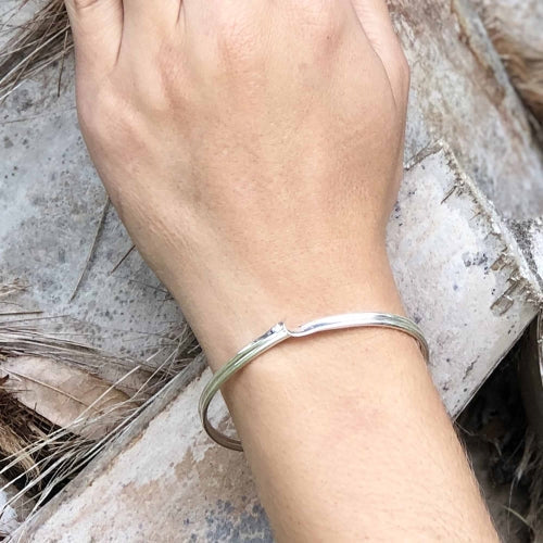 Cuff Bracelet, Wave - Best Today's Gifts